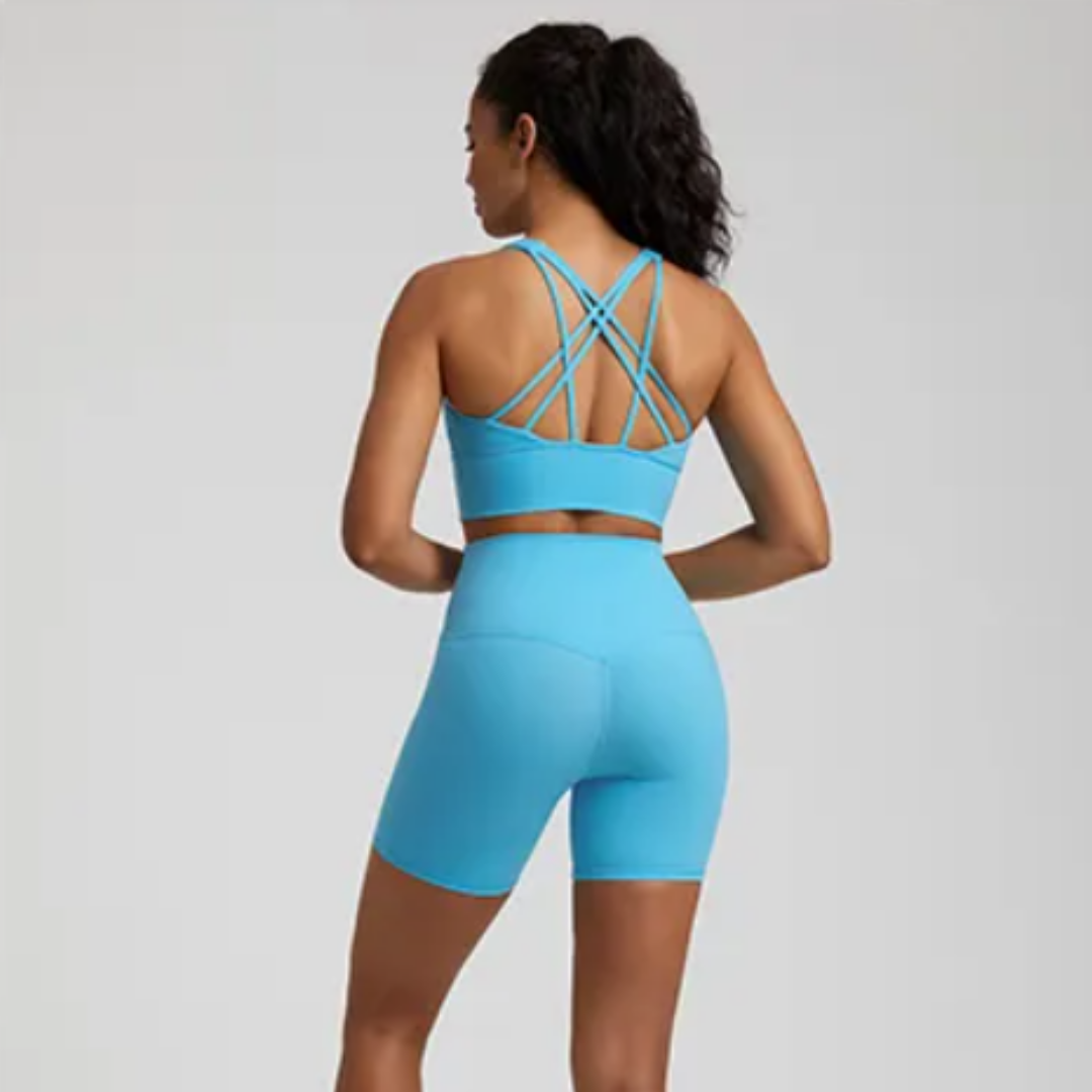 Cleo Set - Elevate your workout with this durable and stylish two-piece activewear set. The quick-dry and compression fit provide ultimate comfort and support for any exercise routine. Crafted from a blend of breathable and high-quality nylon/spandex materials.