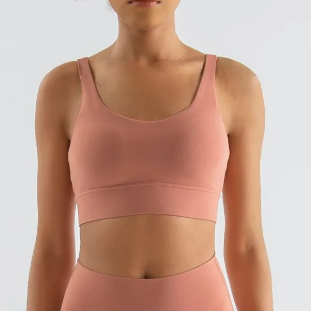 Jacinta Sports Bra: Unbeatable Support, Effortless Comfort, and Stylish Clasp Closure – Elevate Your Workout with Built-In Pads and Breathable Spandex Fabric!"