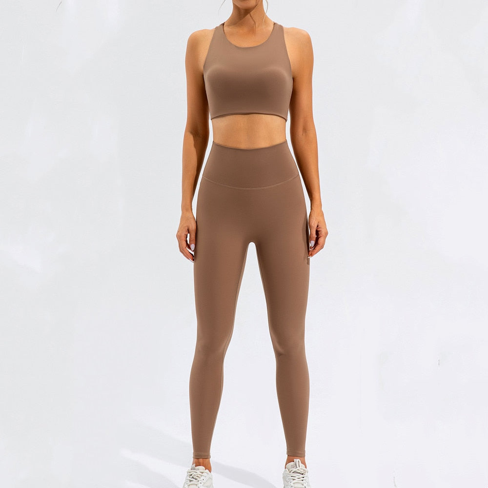  Balance Set - The perfect blend of fashion and function for your active lifestyle. Crafted with quick-dry technology and breathable fabric to keep you comfortable and confident during intense workouts. Stylish asymmetrical design in a range of sizes and colors for a personalized fit that celebrates your individuality. Don't settle for less, embrace your unique style and feel unstoppable in activewear that understands your needs.